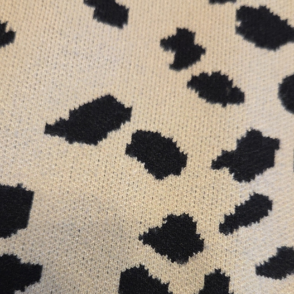 Black and Tan Patterned Women's Sweater - Picture 2 of 3